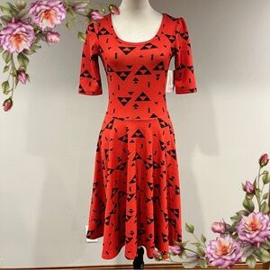 LuLaRoe Nichole‎ short sleeve Geometric Red and Black stretchy midi Dress